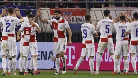 《小岛大揭秘：揭秘《超级马里奥兄弟》如何开启游戏界启蒙之旅》